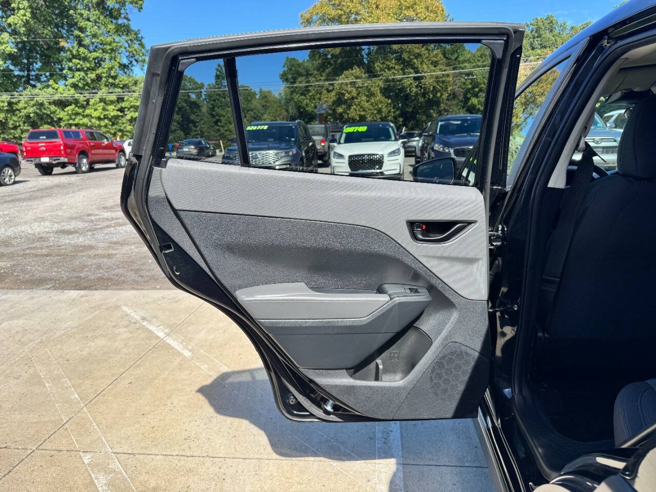 Used 2024 Subaru Crosstrek 2.0i AWD/4WD image 19