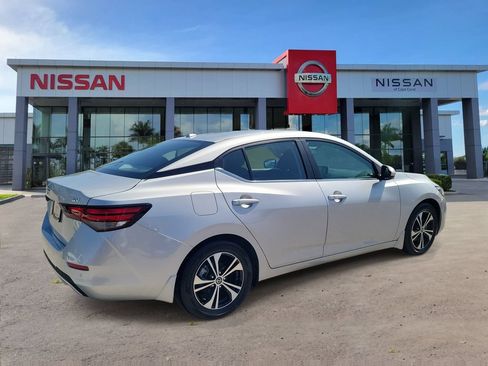 Used 2023 Nissan Sentra SV FWD image 2