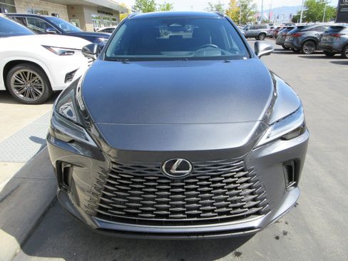 Used 2025 Lexus RX 450h AWD w/ Luxury Package image 14
