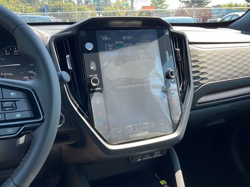 Used 2025 Subaru Forester Sport image 18