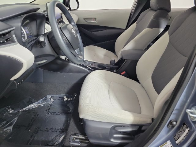 Used 2021 Toyota Corolla LE FWD image 18