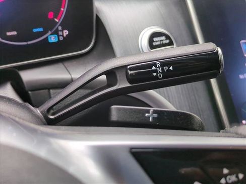 Used 2023 Mercedes-Benz GLC 300 4MATIC image 12