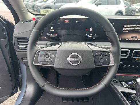 New 2026 Nissan Sentra SR w/ SR Premium Package FWD image 23