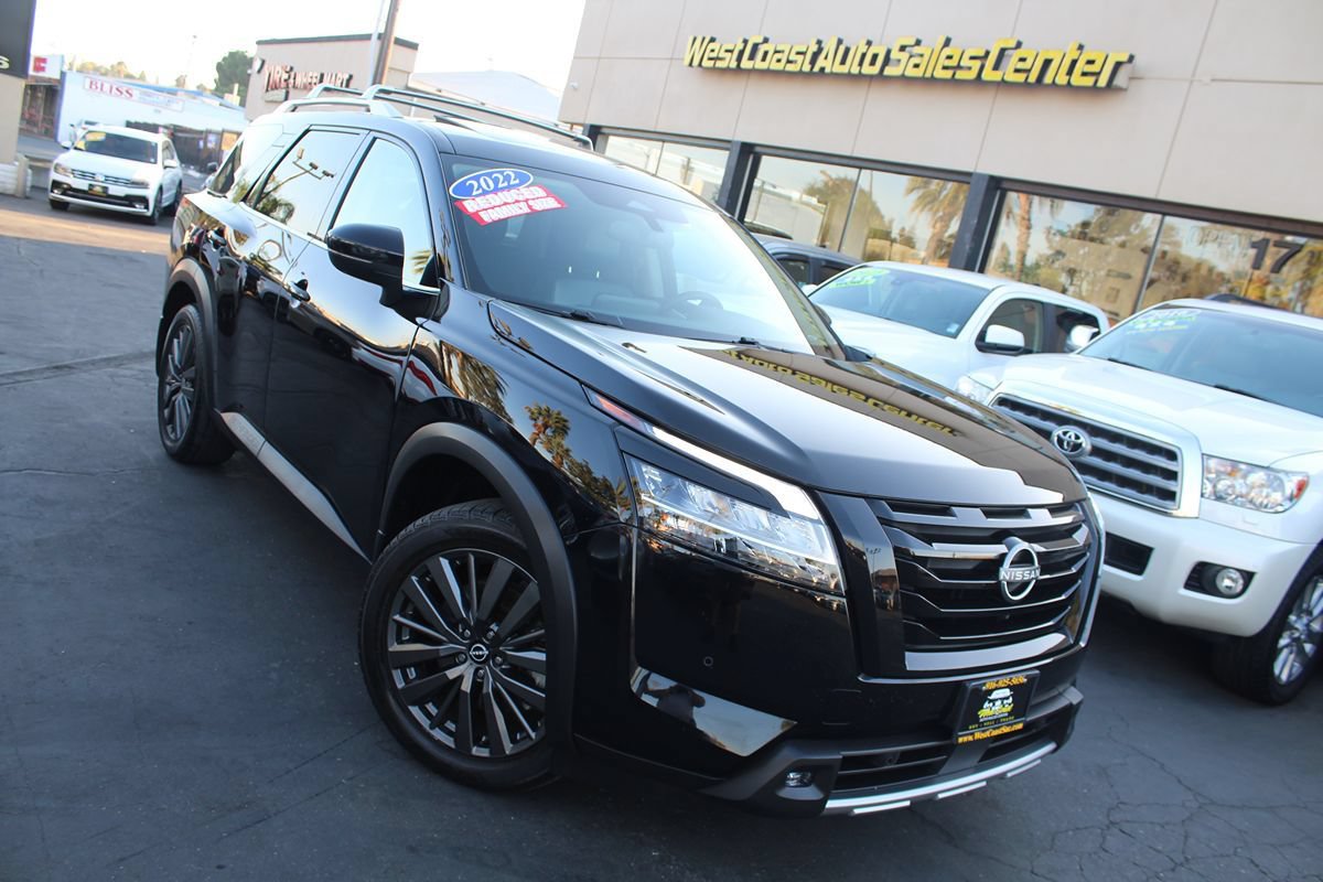Used 2022 Nissan Pathfinder SL w/ SL Premium Package FWD image 44