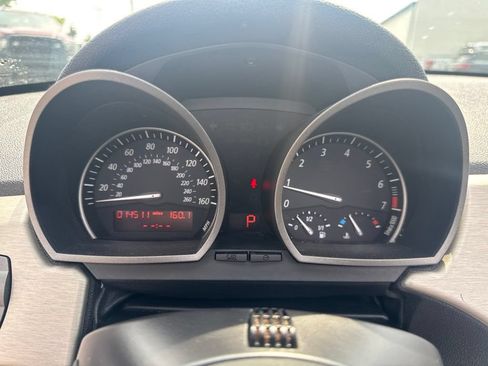 Used 2004 BMW Z4 2.5i RWD image 16