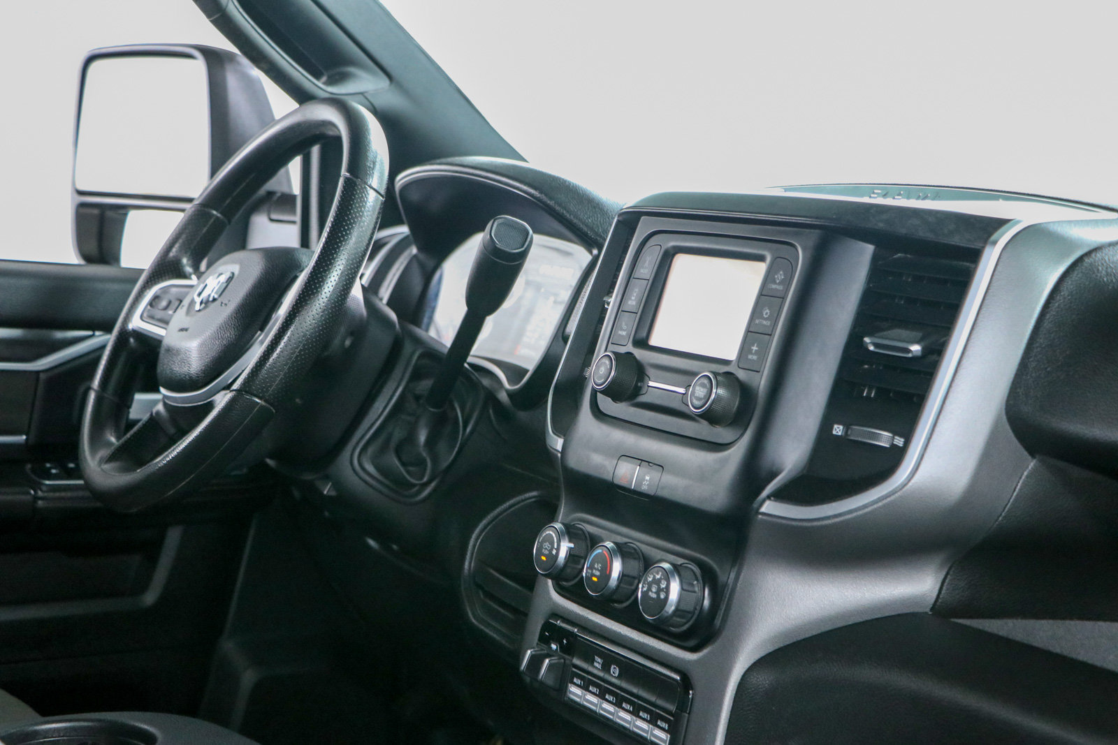 Used 2024 RAM 3500 SLT w/ Quick Order Package 2YG SLT AWD/4WD image 24