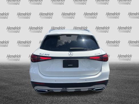 Certified 2025 Mercedes-Benz GLC 300 4MATIC image 9