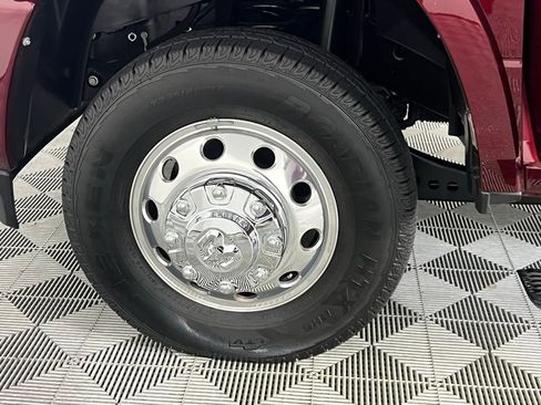 Used 2024 RAM 3500 Limited image 12