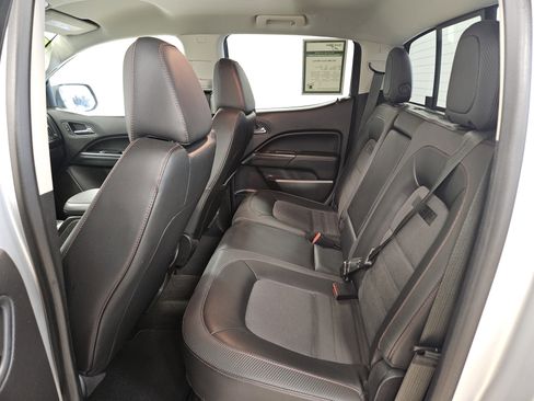 Used 2016 GMC Canyon SLE w/ All Terrain Package image 11