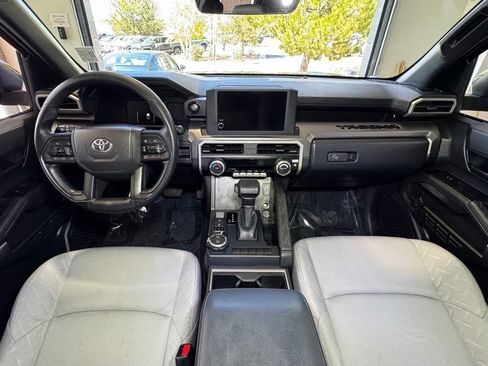Certified 2025 Toyota Tacoma SR5 AWD/4WD image 20