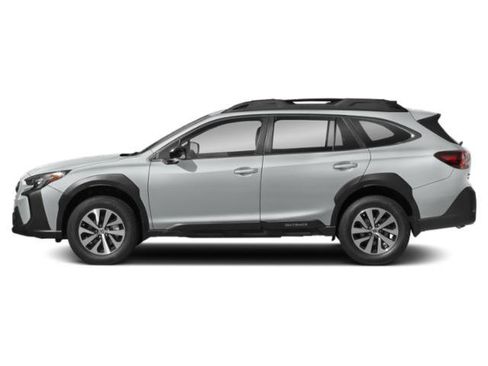 Used 2023 Subaru Outback Premium image 3