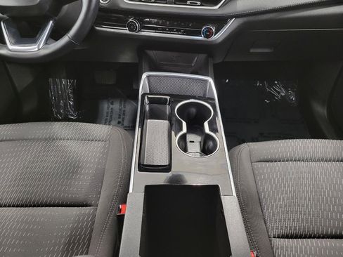 Used 2025 Chevrolet Equinox LT AWD/4WD image 18