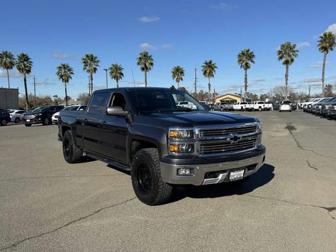 Used 2015 Chevrolet Silverado 1500 LTZ Z71 w/ LTZ Plus Package image 3