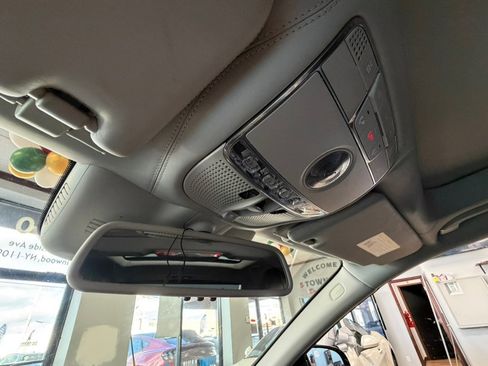 Used 2016 Mercedes-Benz Maybach S 600 image 33