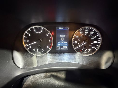 Used 2020 Nissan Sentra S image 10