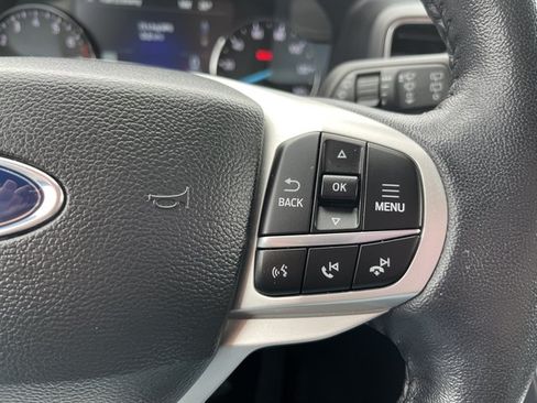 Used 2023 Ford Explorer XLT w/ Equipment Group 202A AWD/4WD image 21