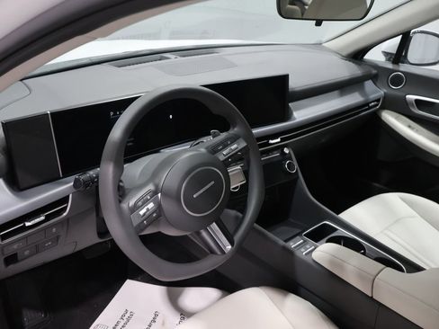 Used 2024 Hyundai Sonata SEL image 16