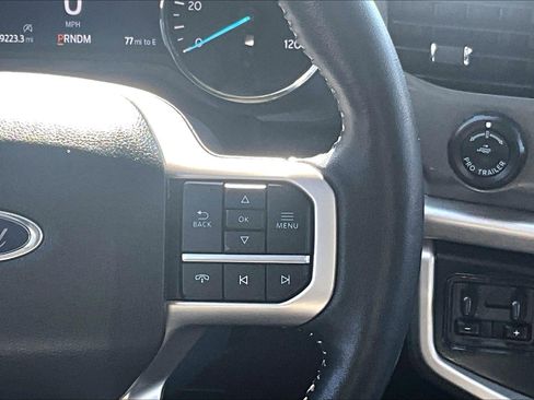 Used 2023 Ford Expedition XLT image 21
