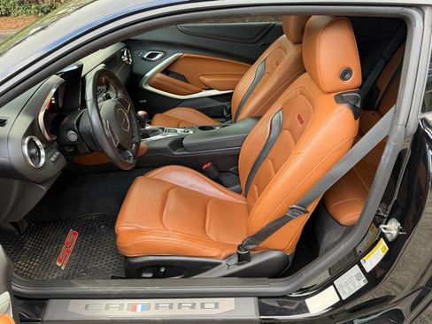 Used 2018 Chevrolet Camaro SS image 19