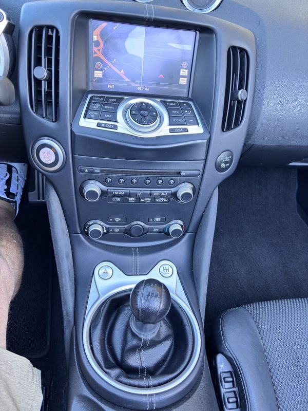 Used 2011 Nissan 370Z Touring w/ Sport Pkg RWD image 23