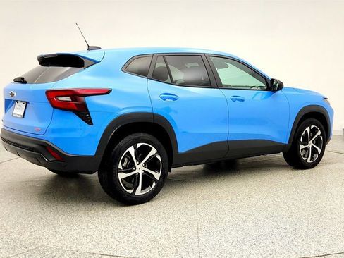 Used 2024 Chevrolet Trax RS image 5