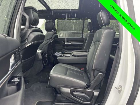 Used 2024 Jeep Grand Wagoneer L Series II w/ Quick Order Packagew 28T AWD/4WD image 32