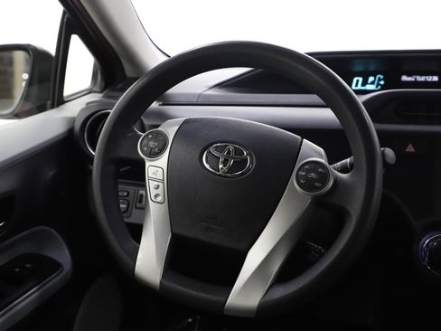 Used 2014 Toyota Prius C Three image 14