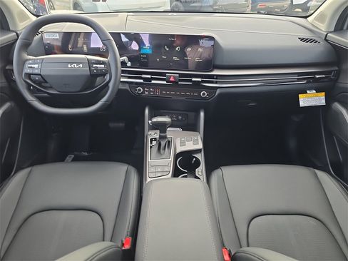 New 2026 Kia Sportage EX image 13