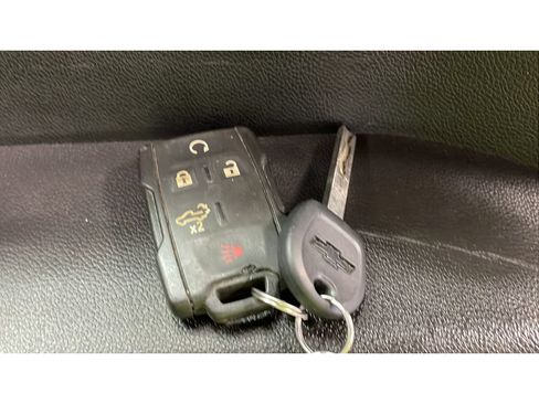 Used 2021 Chevrolet Silverado 1500 Custom AWD/4WD image 19
