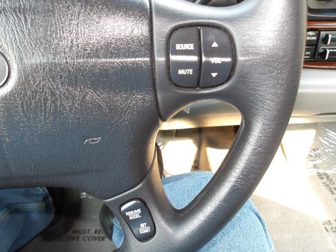 Used 2004 Buick Le Sabre Custom FWD image 15