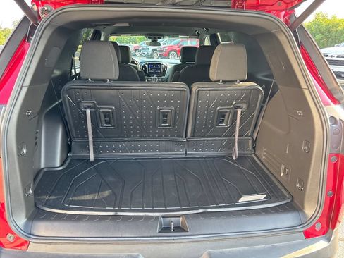Certified 2023 Chevrolet Traverse LT FWD image 30