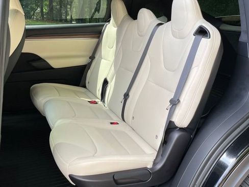 Used 2022 Tesla Model X AWD/4WD image 19