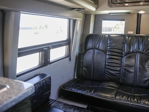 Used 2017 Mercedes-Benz Sprinter 3500 image 32