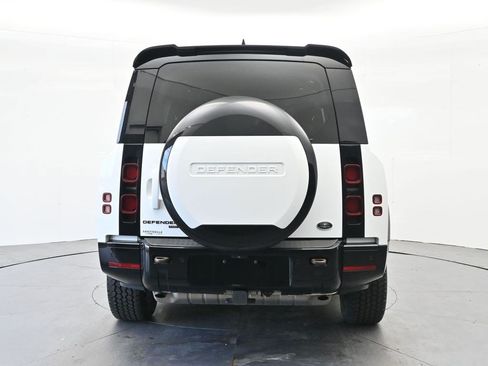 Used 2023 Land Rover Defender 130 X-Dynamic SE AWD/4WD image 6