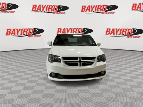 Used 2019 Dodge Grand Caravan GT FWD image 3