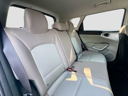 Certified 2022 Kia Soul LX w/ Technology Package FWD image 28