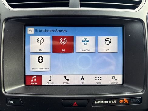 Used 2018 Ford Explorer XLT w/ Equipment Group 202A image 38