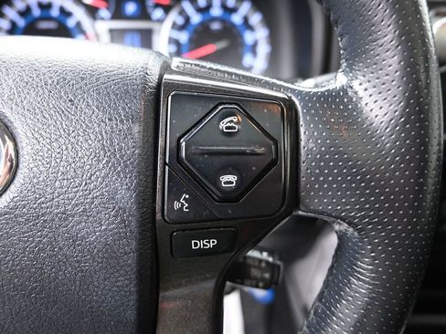 Used 2018 Toyota 4Runner TRD Off-Road Premium image 27