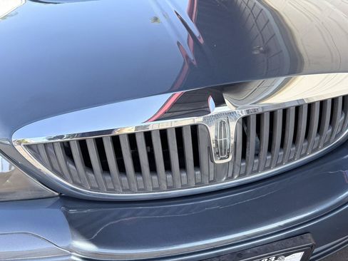 Used 2005 Lincoln LS RWD image 15