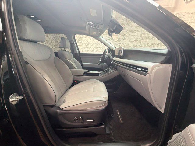 Used 2024 Hyundai Palisade SEL FWD image 11