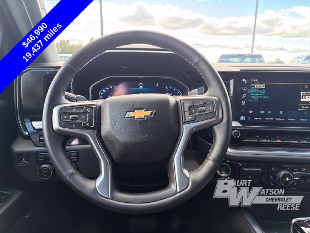 Used 2024 Chevrolet Silverado 1500 LTZ w/ Technology Package AWD/4WD image 21