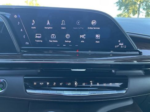 Certified 2024 Cadillac Escalade Sport Platinum w/ Heavy-Duty Trailer Package image 29