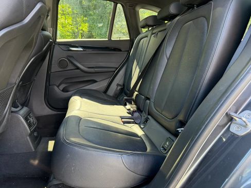 Used 2017 BMW X1 xDrive28i AWD/4WD image 12