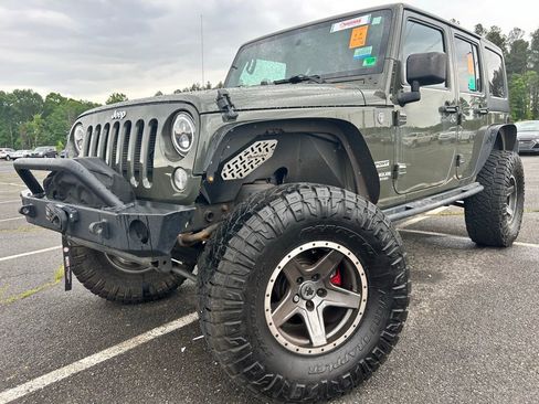 Used 2015 Jeep Wrangler Unlimited Sport w/ Quick Order Package 24S AWD/4WD image 2