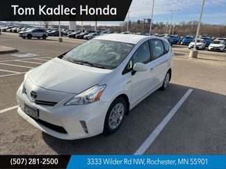 Used 2014 Toyota Prius V Two video 1