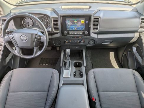 Used 2024 Nissan Frontier SV RWD image 28