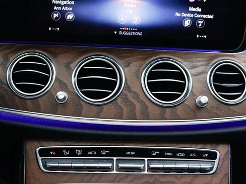 Certified 2022 Mercedes-Benz E 350 4MATIC Sedan image 16