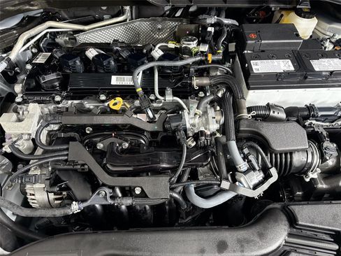 Certified 2026 Toyota Corolla Cross LE FWD image 40