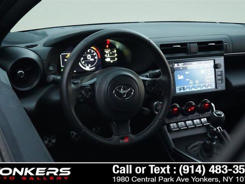 Used 2023 Toyota GR86 Premium image 47