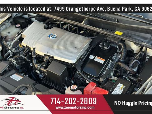 Used 2016 Toyota Prius Three image 46